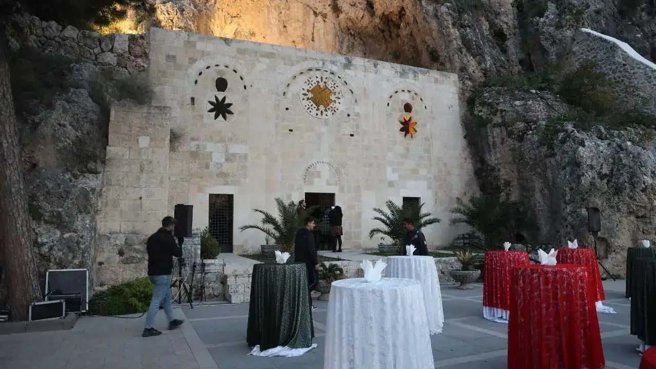 Hatay’da Dünyanın İlk Mağara Kilisesinde Noel Sessizliği! 5